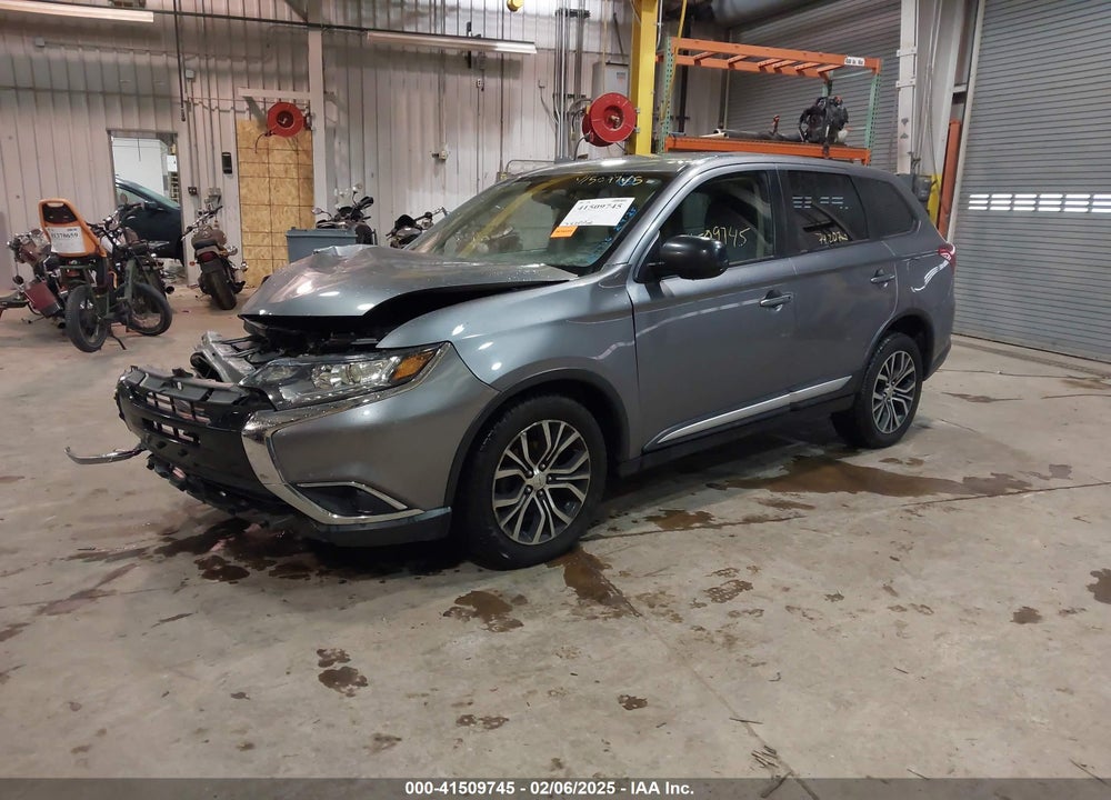 2018 MITSUBISHI OUTLANDER ES VIN: JA4AD2A30JJ003838