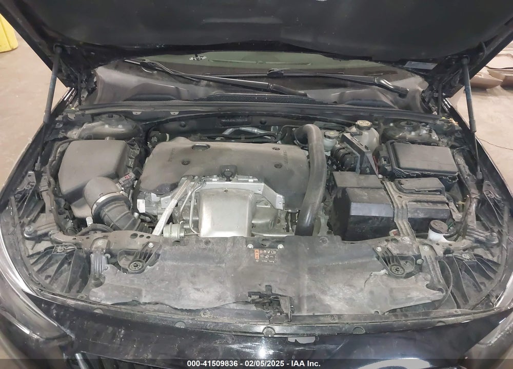 2018 BUICK REGAL VIN: W04GL6SX4J1056063