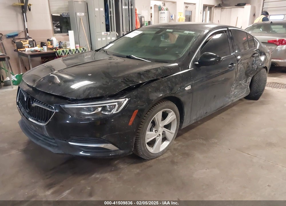 2018 BUICK REGAL VIN: W04GL6SX4J1056063