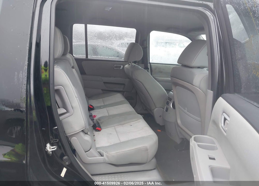 2015 HONDA PILOT VIN: 5FNYF4H27FB020075