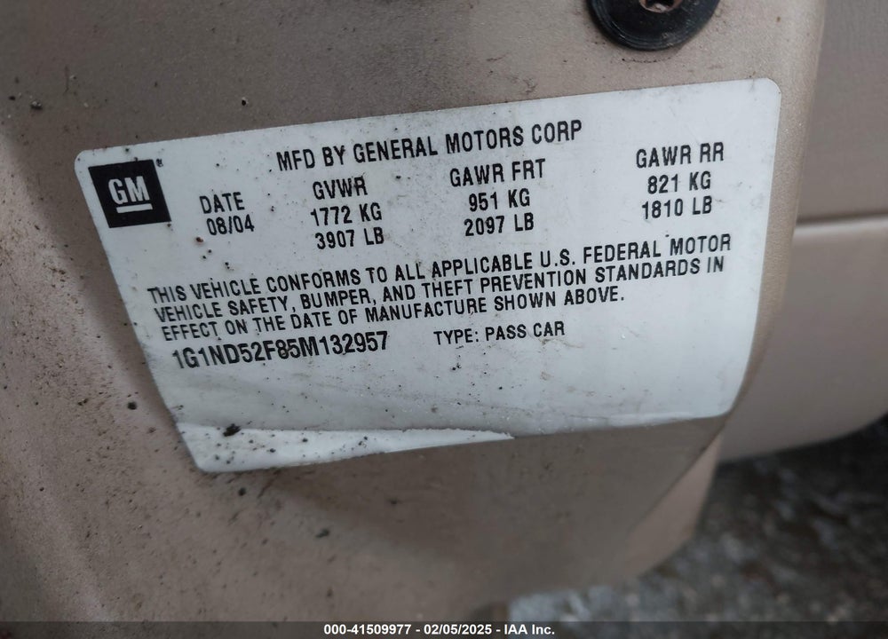 2005 CHEVROLET CLASSIC VIN: 1G1ND52F85M132957