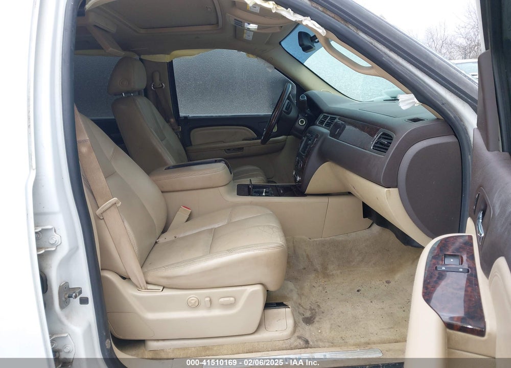 2007 GMC YUKON XL 1500 DENALI VIN: 1GKFK66807J313840