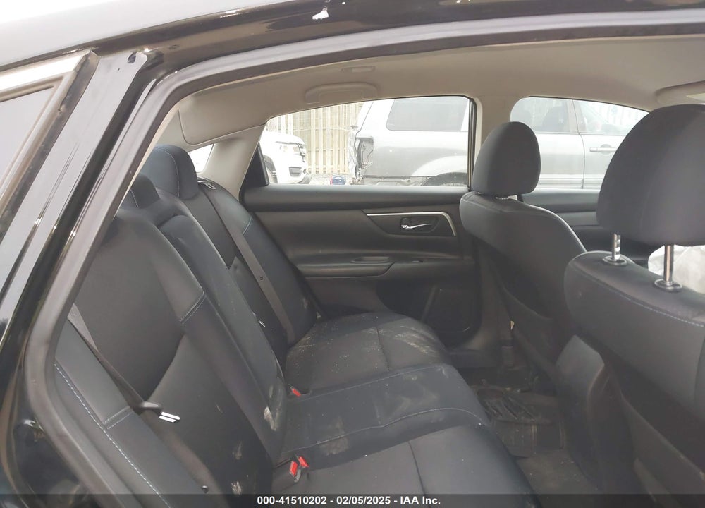 2017 NISSAN ALTIMA VIN: 1N4AL3AP5HC475622