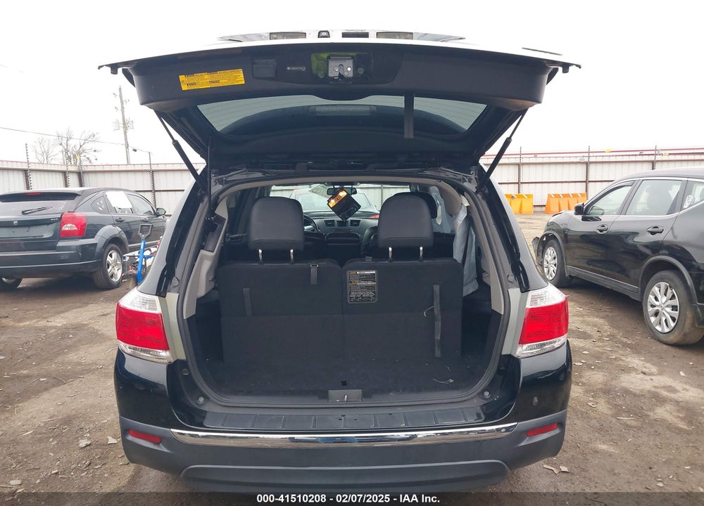 2012 TOYOTA HIGHLANDER SE V6 VIN: 5TDBK3EH5CS102138