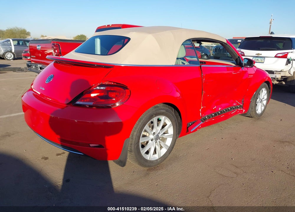 2017 VOLKSWAGEN BEETLE VIN: 3VW517AT4HM824089