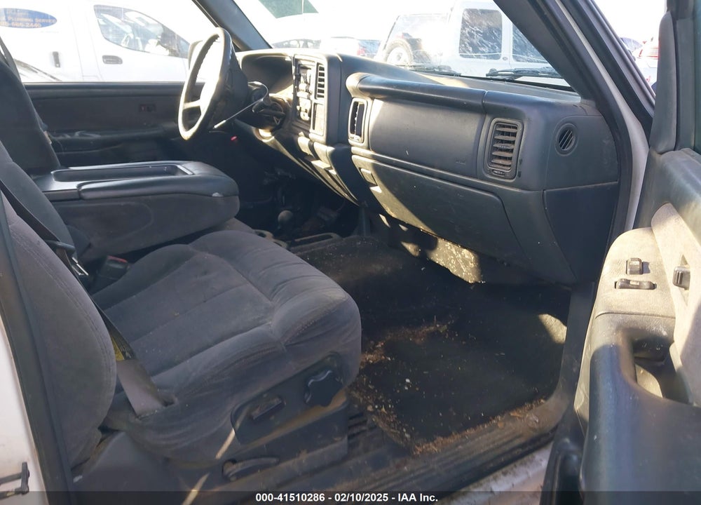 2001 CHEVROLET SILVERADO 1500 LS VIN: 1GCEK14T71Z329088