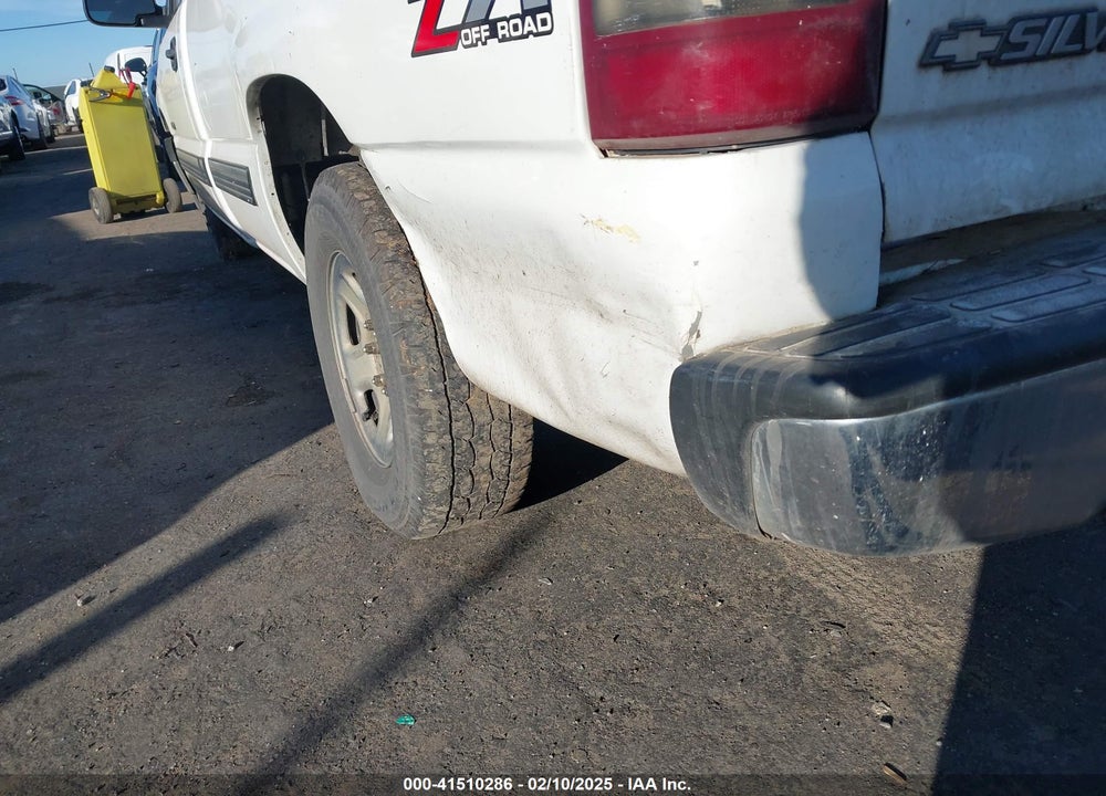 2001 CHEVROLET SILVERADO 1500 LS VIN: 1GCEK14T71Z329088