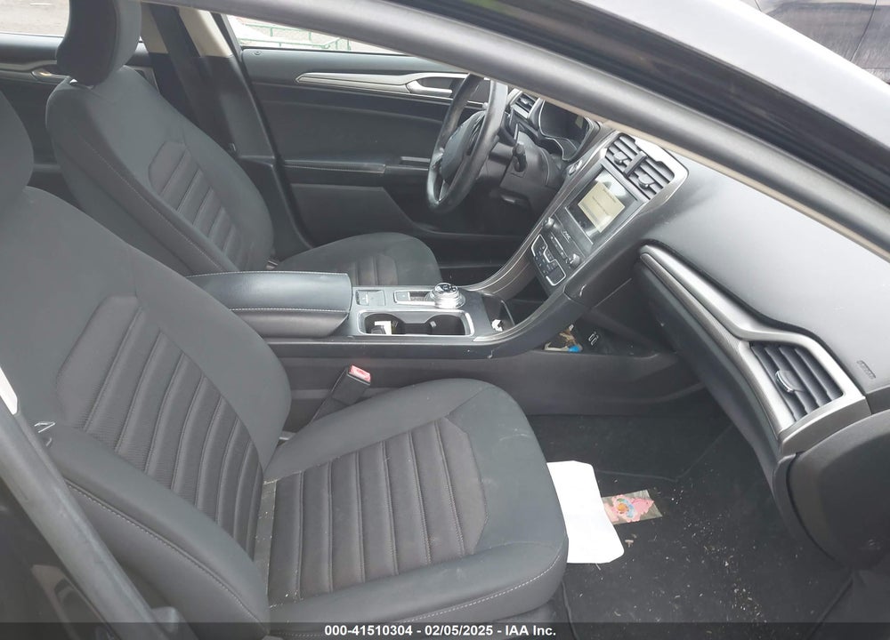 2019 FORD FUSION VIN: 3FA6P0HD2KR158619