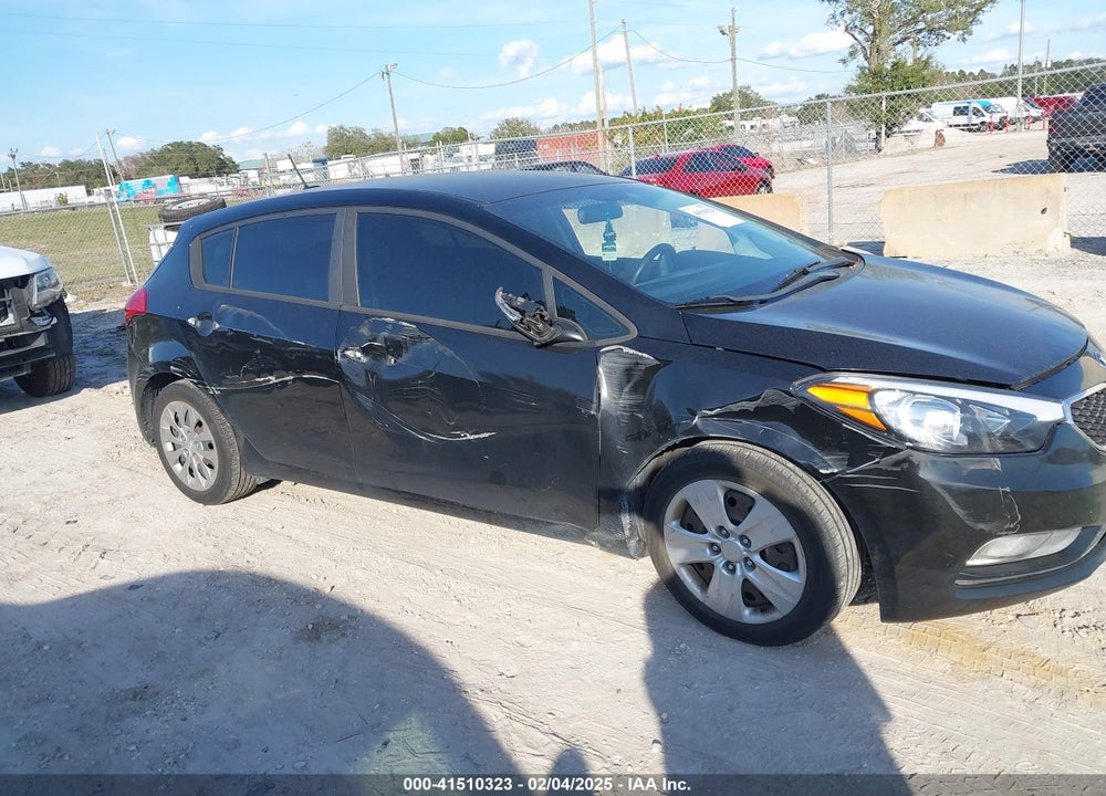 2016 KIA FORTE 5-DOOR LX VIN: KNAFK5A87G5648676