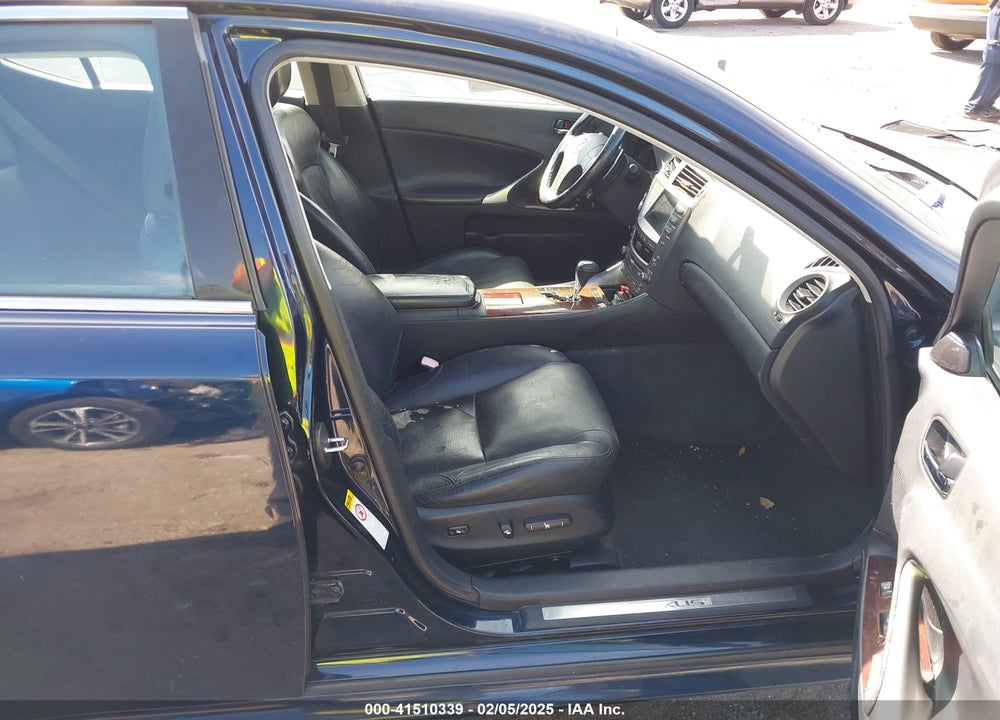 2006 LEXUS IS 350 VIN: JTHBE262065006275