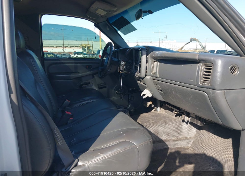 2001 CHEVROLET SILVERADO 2500HD VIN: 1GCHC24U71E222882