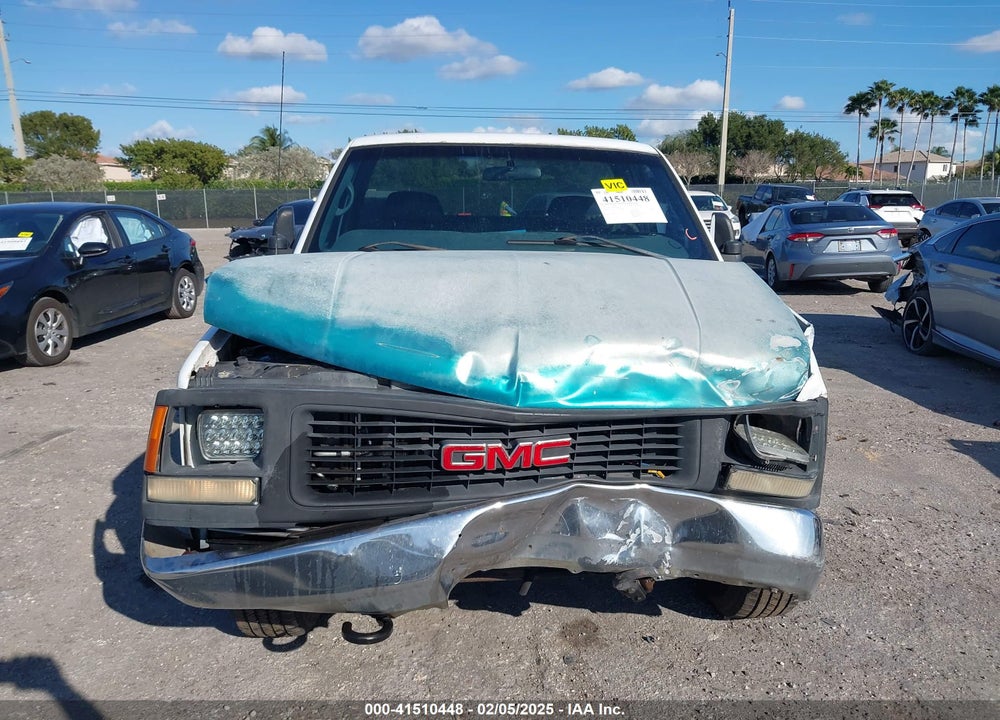 2000 GMC SIERRA 3500 CHASSIS CLASSIC SL VIN: 1GDGC34R9YF469964