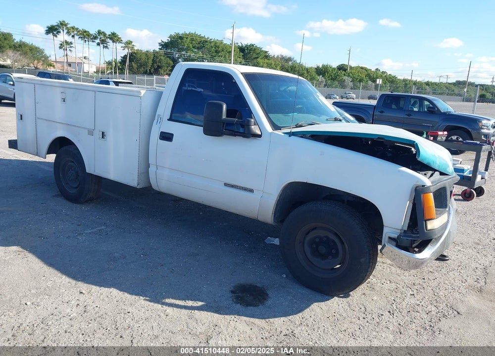 2000 GMC SIERRA 3500 CHASSIS CLASSIC SL VIN: 1GDGC34R9YF469964