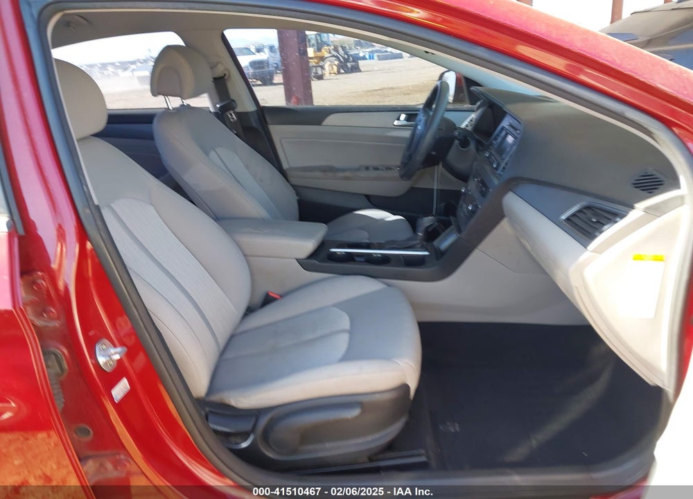 2016 HYUNDAI SONATA HYBRID VIN: KMHE24L15GA010728