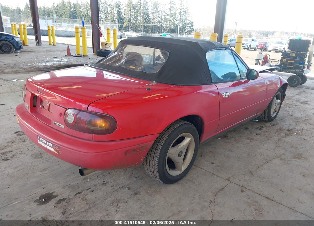 1992 MAZDA MX-5 MIATA VIN: JM1NA351XN0304420