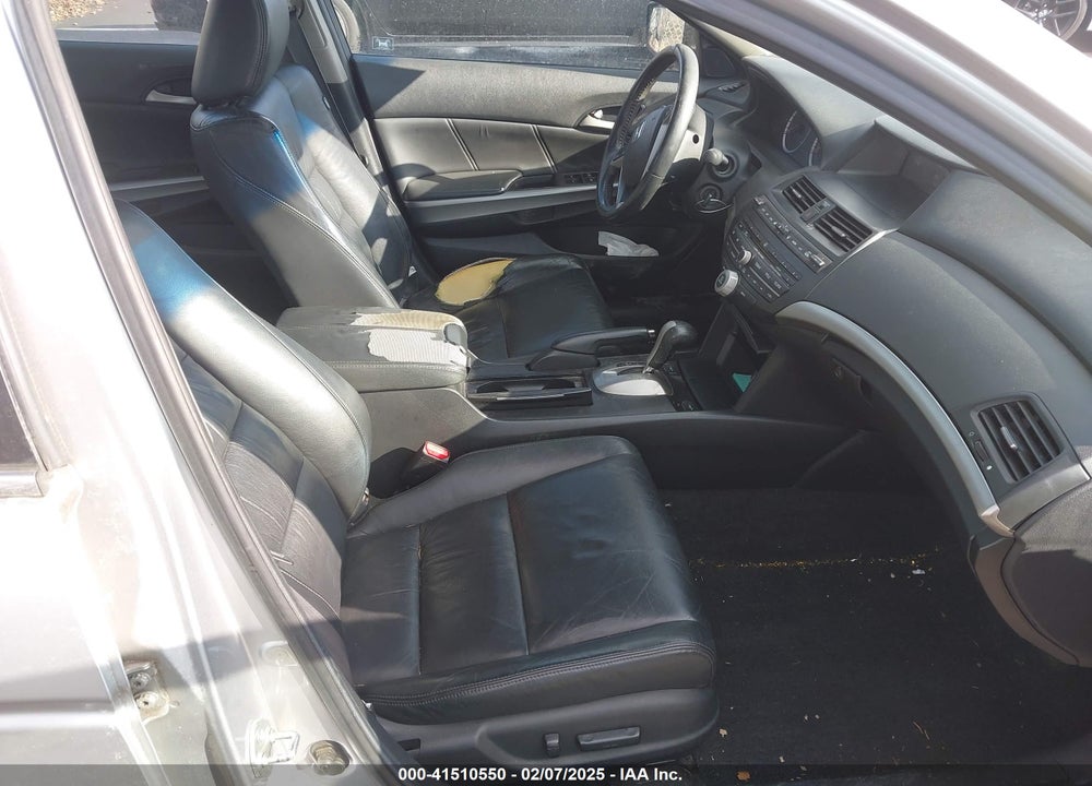 2008 HONDA ACCORD VIN: 1HGCP36878A004187