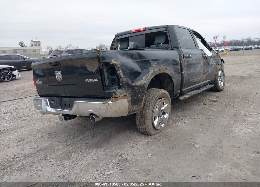 2017 RAM 1500 VIN: 3C6RR7LT4HG506103