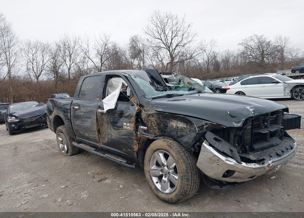 2017 RAM 1500 VIN: 3C6RR7LT4HG506103
