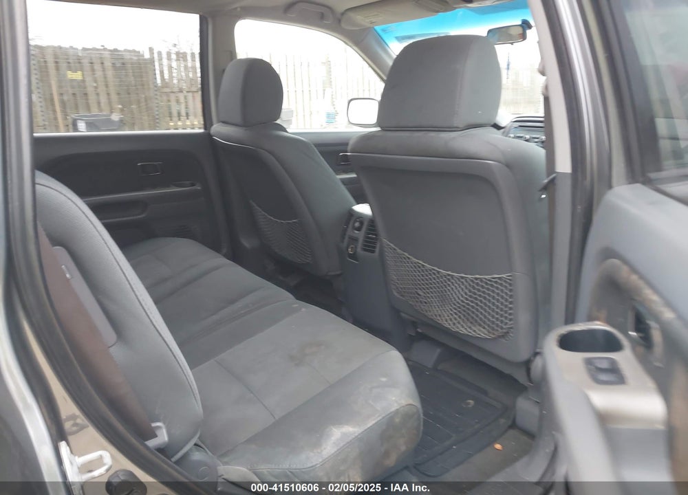2008 HONDA PILOT VP VIN: 5FNYF18218B002916