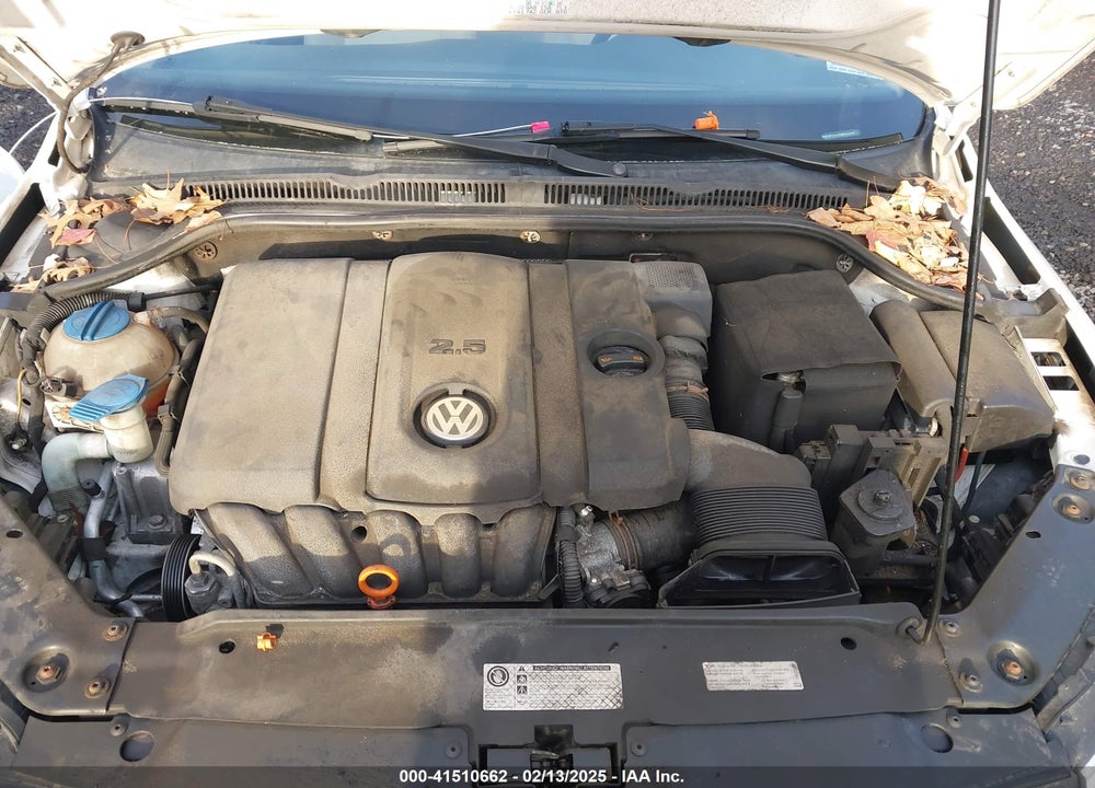 2013 VOLKSWAGEN JETTA VIN: 3VWDP7AJ7DM252440