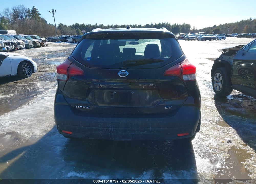 2018 NISSAN KICKS SV VIN: 3N1CP5CU6JL542649