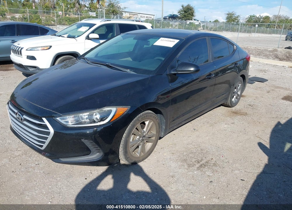 2017 HYUNDAI ELANTRA VIN: KMHD84LF9HU381302