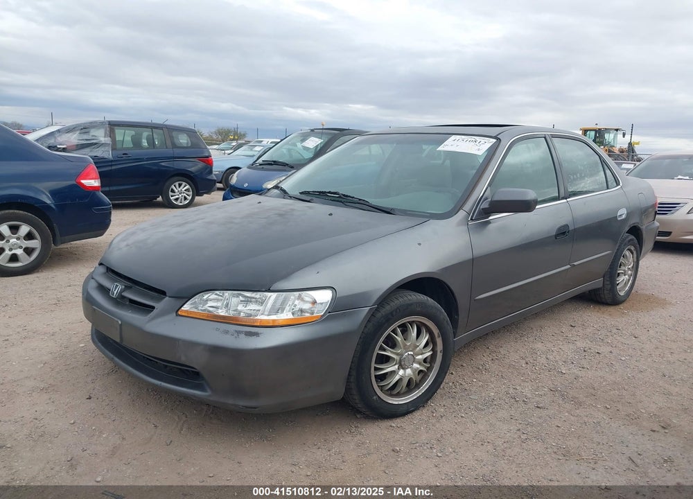 1998 HONDA ACCORD EX VIN: 1HGCG5659WA206513