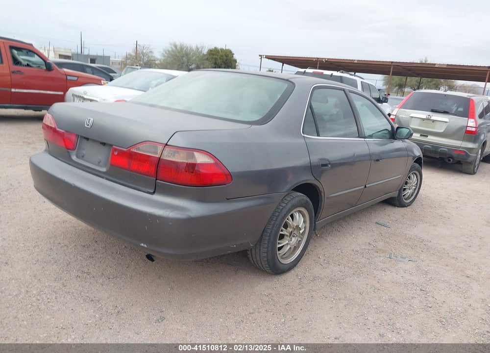 1998 HONDA ACCORD EX VIN: 1HGCG5659WA206513