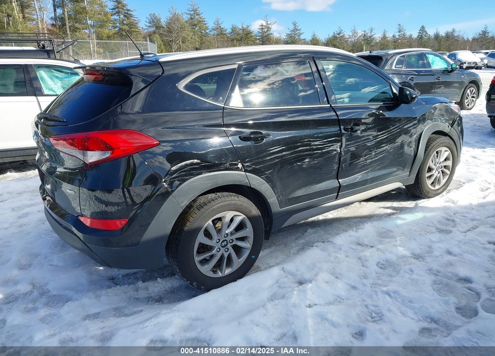 2017 HYUNDAI TUCSON VIN: KM8J3CA45HU587519