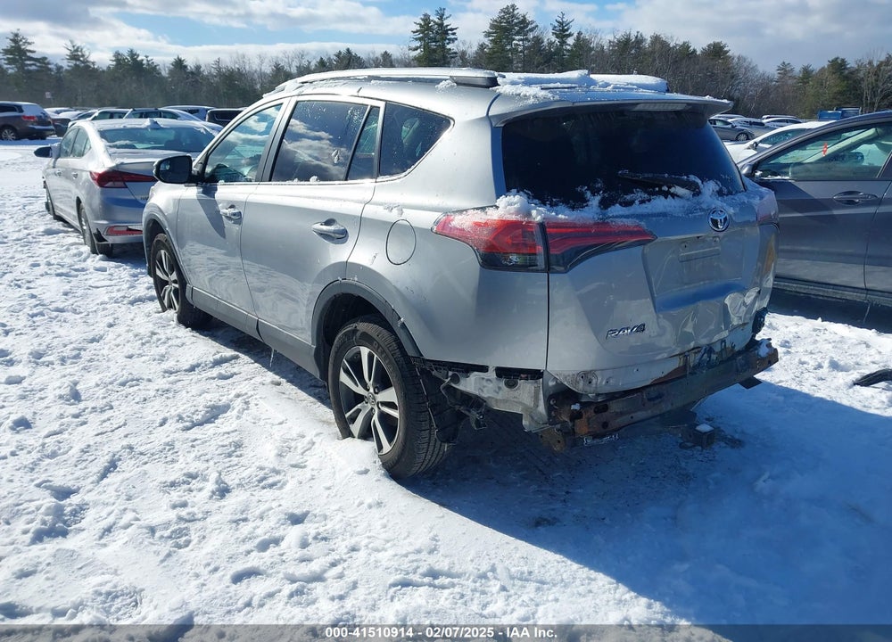 2016 TOYOTA RAV4 XLE VIN: 2T3RFREV8GW427091