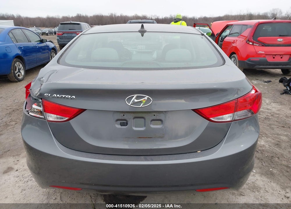 2012 HYUNDAI ELANTRA VIN: 5NPDH4AE0CH061769