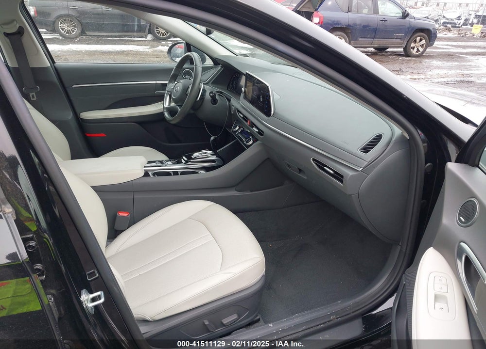 2022 HYUNDAI SONATA VIN: KMHL34J24NA180477