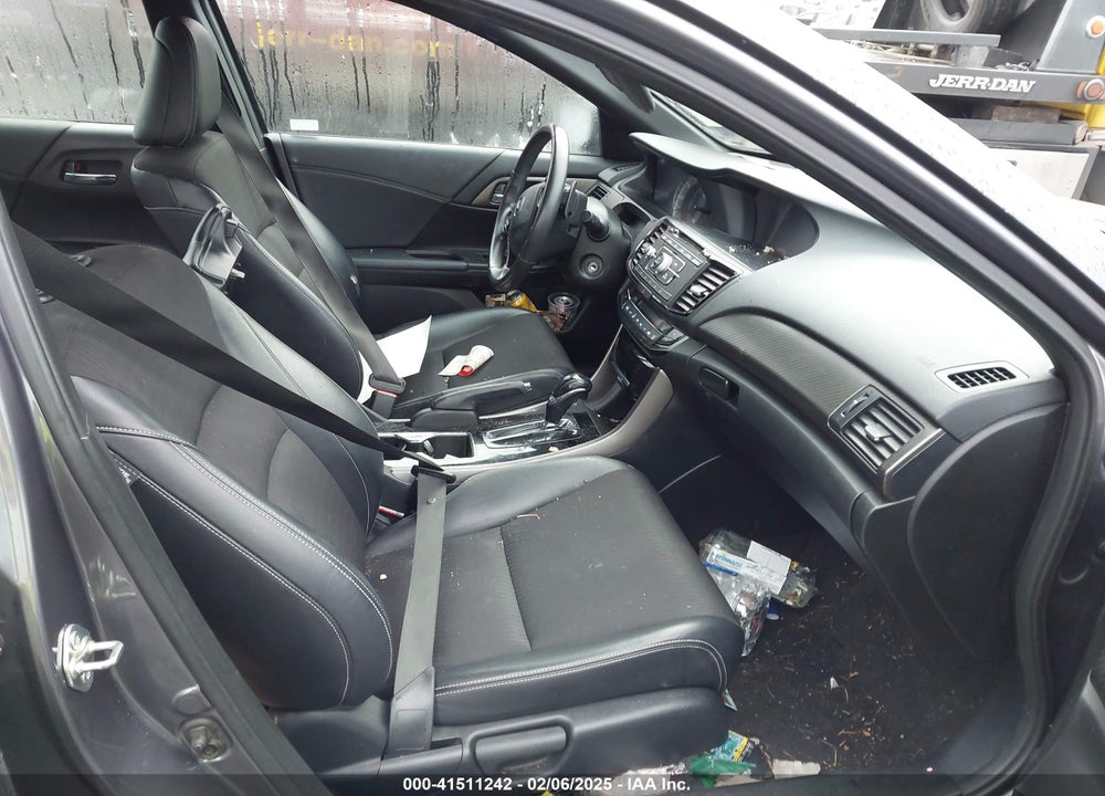 2016 HONDA ACCORD VIN: 1HGCR2F54GA074061