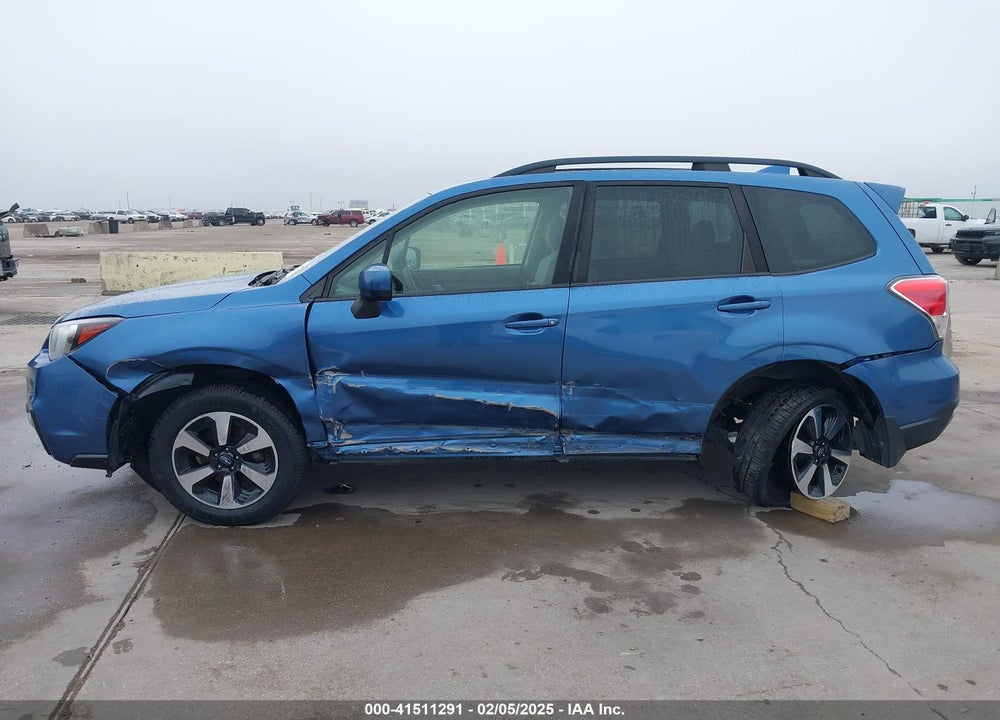2018 SUBARU FORESTER 2.5I PREMIUM VIN: JF2SJAGCXJH533361