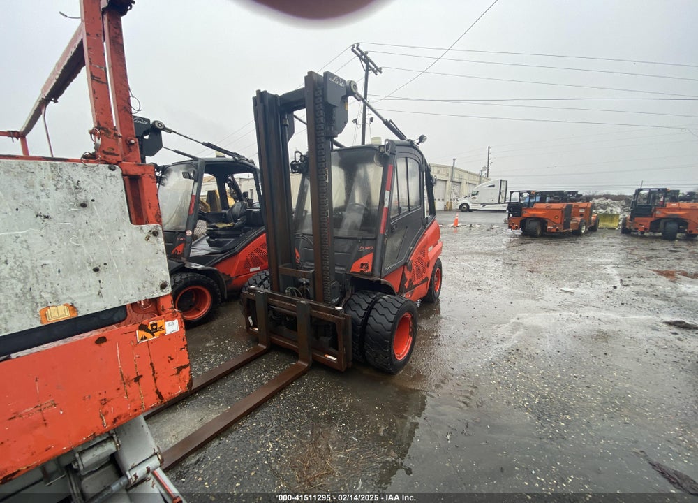 2014 LINDE BAKER FORKLIFT VIN: H2X394E00080