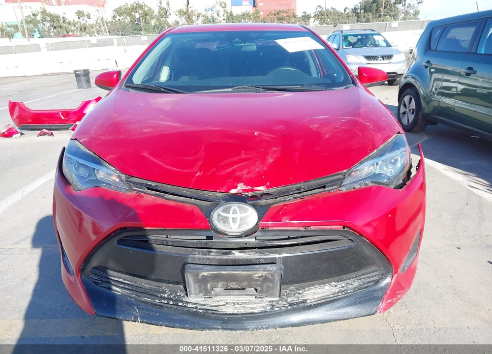 2018 TOYOTA COROLLA VIN: 5YFBURHE6JP806806