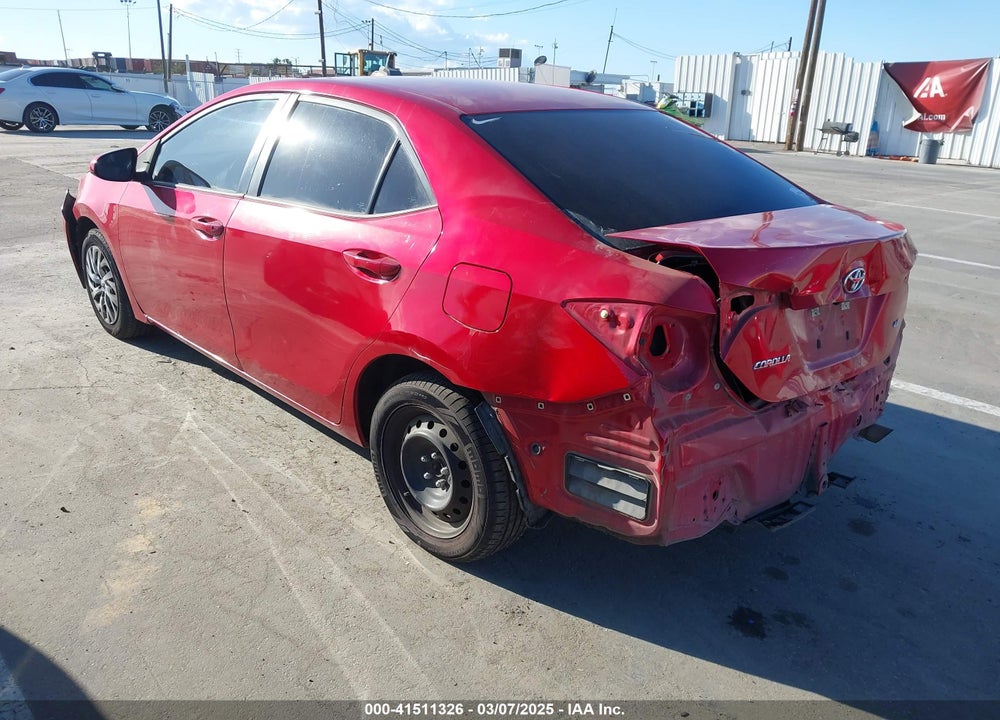 2018 TOYOTA COROLLA VIN: 5YFBURHE6JP806806