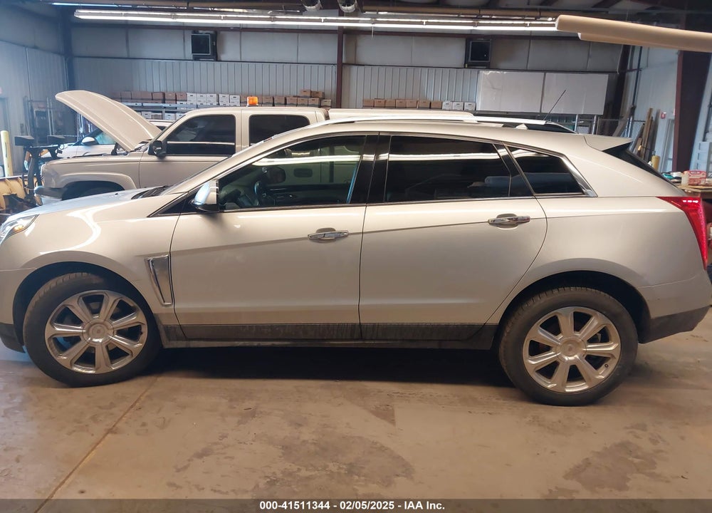 2015 CADILLAC SRX PERFORMANCE COLLECTION VIN: 3GYFNFE30FS556662
