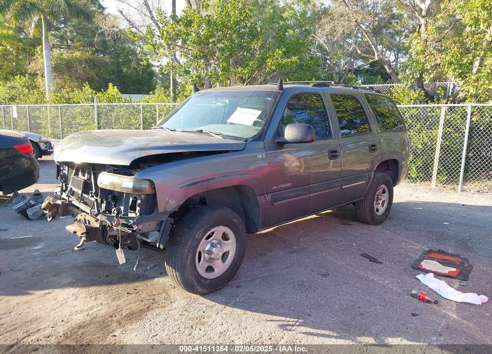 2001 CHEVROLET TAHOE LS VIN: 1GNEC13T11R182692
