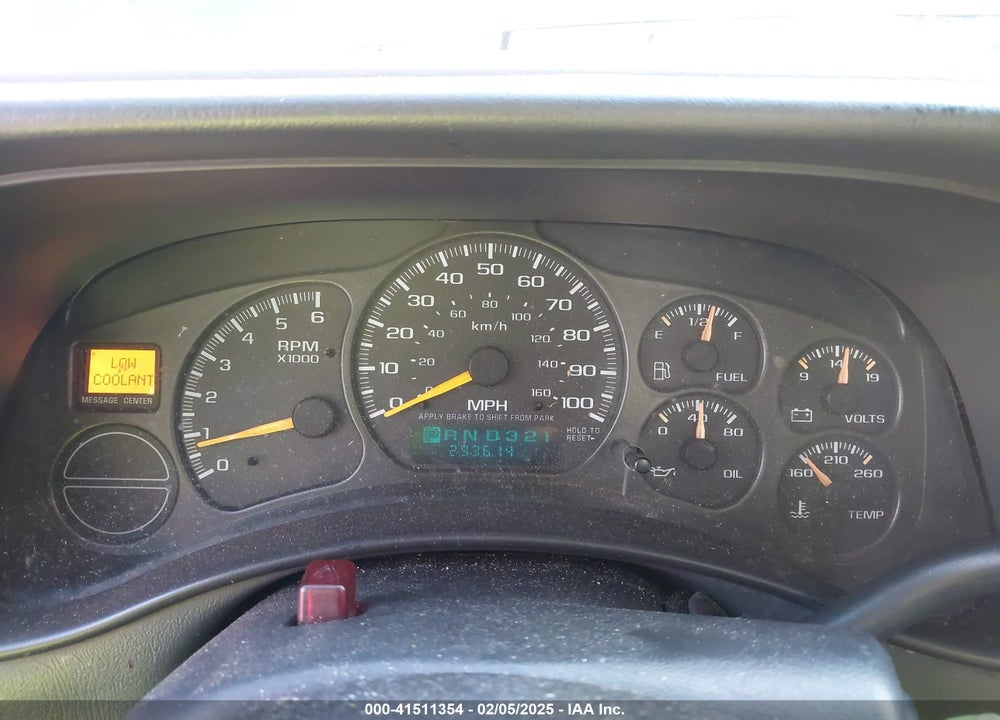 2001 CHEVROLET TAHOE LS VIN: 1GNEC13T11R182692