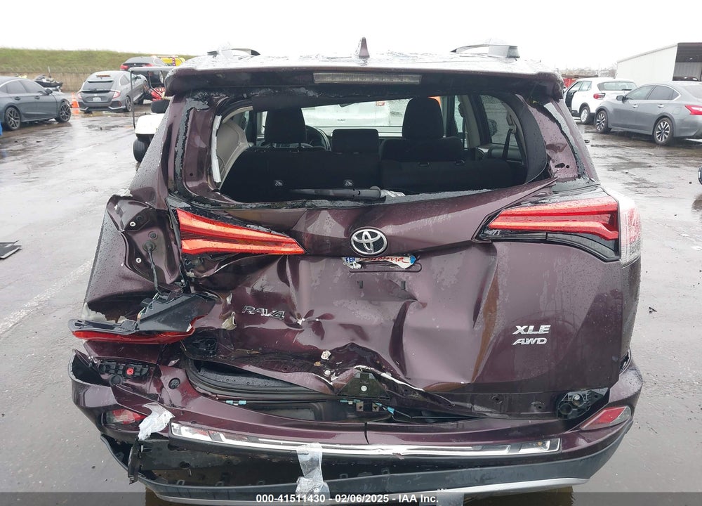 2017 TOYOTA RAV4 XLE VIN: 2T3RFREV4HW595506