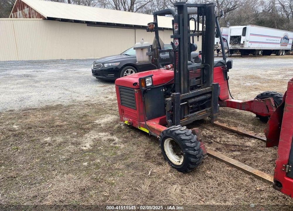 2015 MOFFETT FORKLIFT VIN: O370754