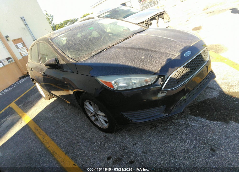 2015 FORD FOCUS SE VIN: 1FADP3K28FL307328