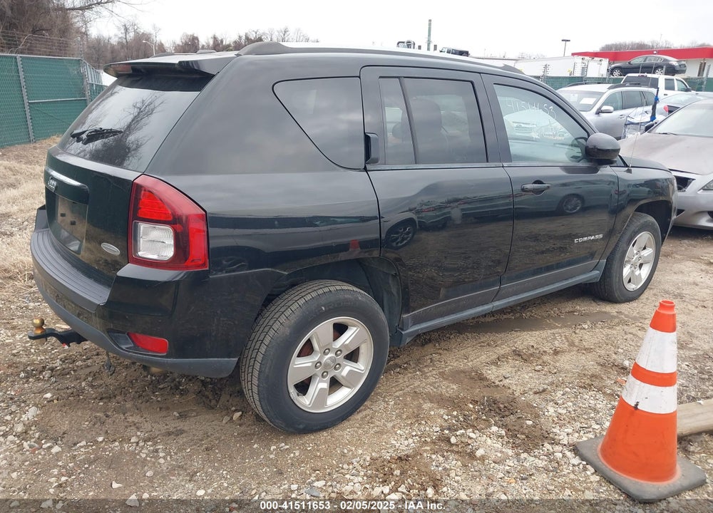 2016 JEEP COMPASS LATITUDE VIN: 1C4NJCEBXGD642680