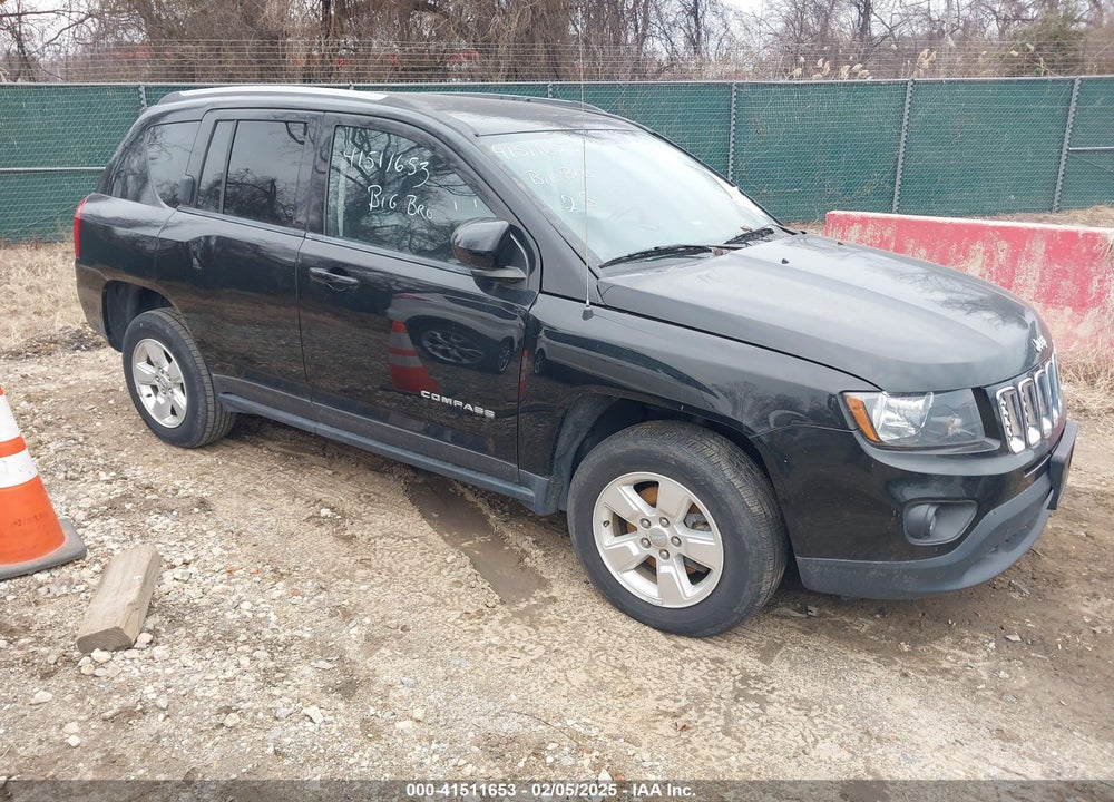 2016 JEEP COMPASS LATITUDE VIN: 1C4NJCEBXGD642680