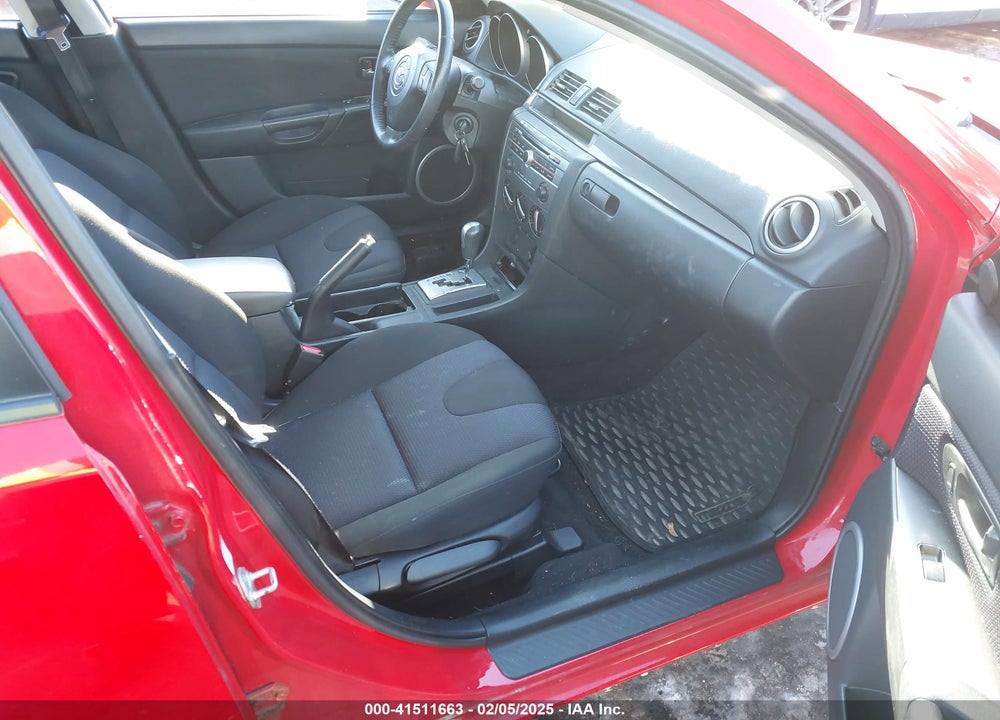 2007 MAZDA MAZDA3 VIN: JM1BK324671738829
