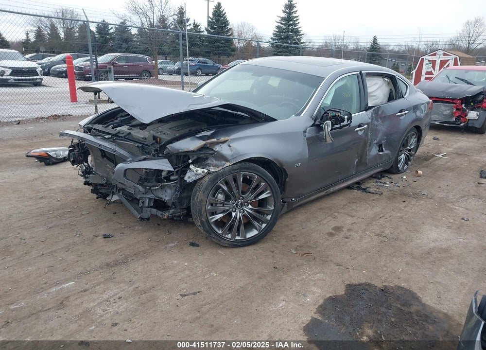 2017 INFINITI Q70L VIN: JN1BY1PR9HM210745
