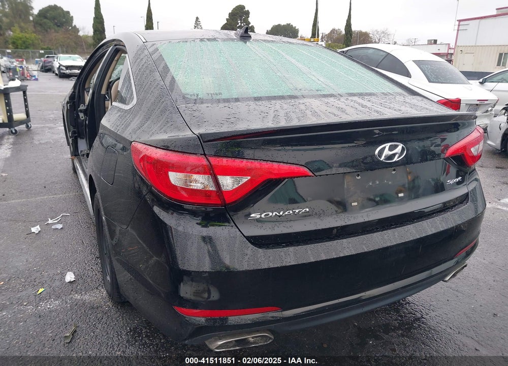 2015 HYUNDAI SONATA VIN: 5NPE34AF6FH096493