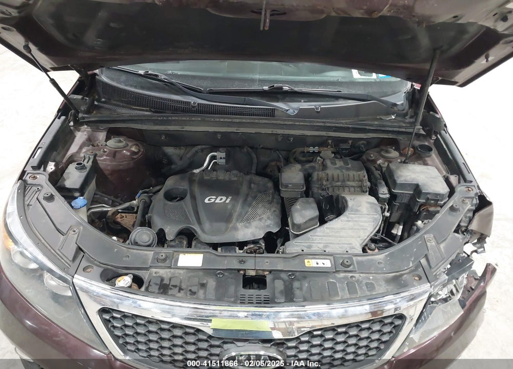 2013 KIA SORENTO LX VIN: 5XYKT4A67DG372610