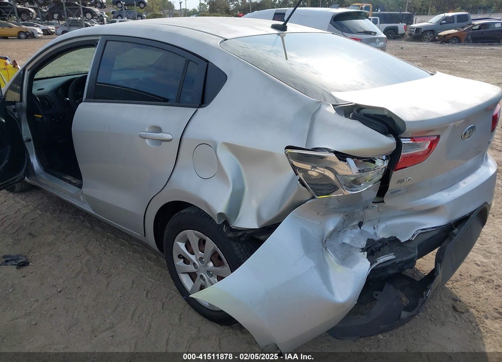 2015 KIA RIO VIN: KNADM4A37F6424901